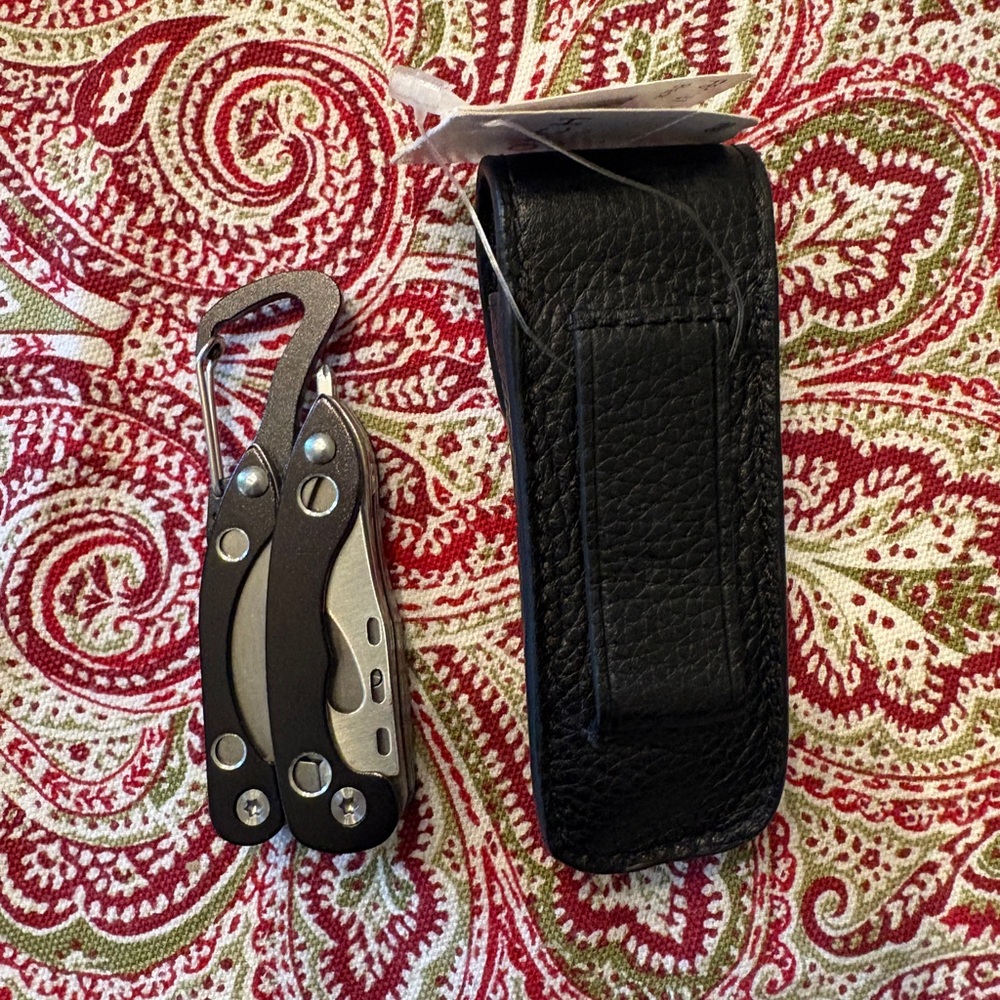 NWT Coach Black Multi-Tool with Leather Case - Picture 2 of 3
